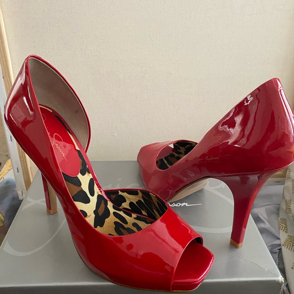 Size 10: Jessica Simpson Really Red Patent Leather